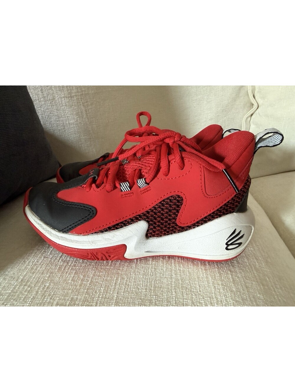 Under Armour Curry 3Z 25 SDE Kids Size 1Y Red Black Basketball Shoes 6006544